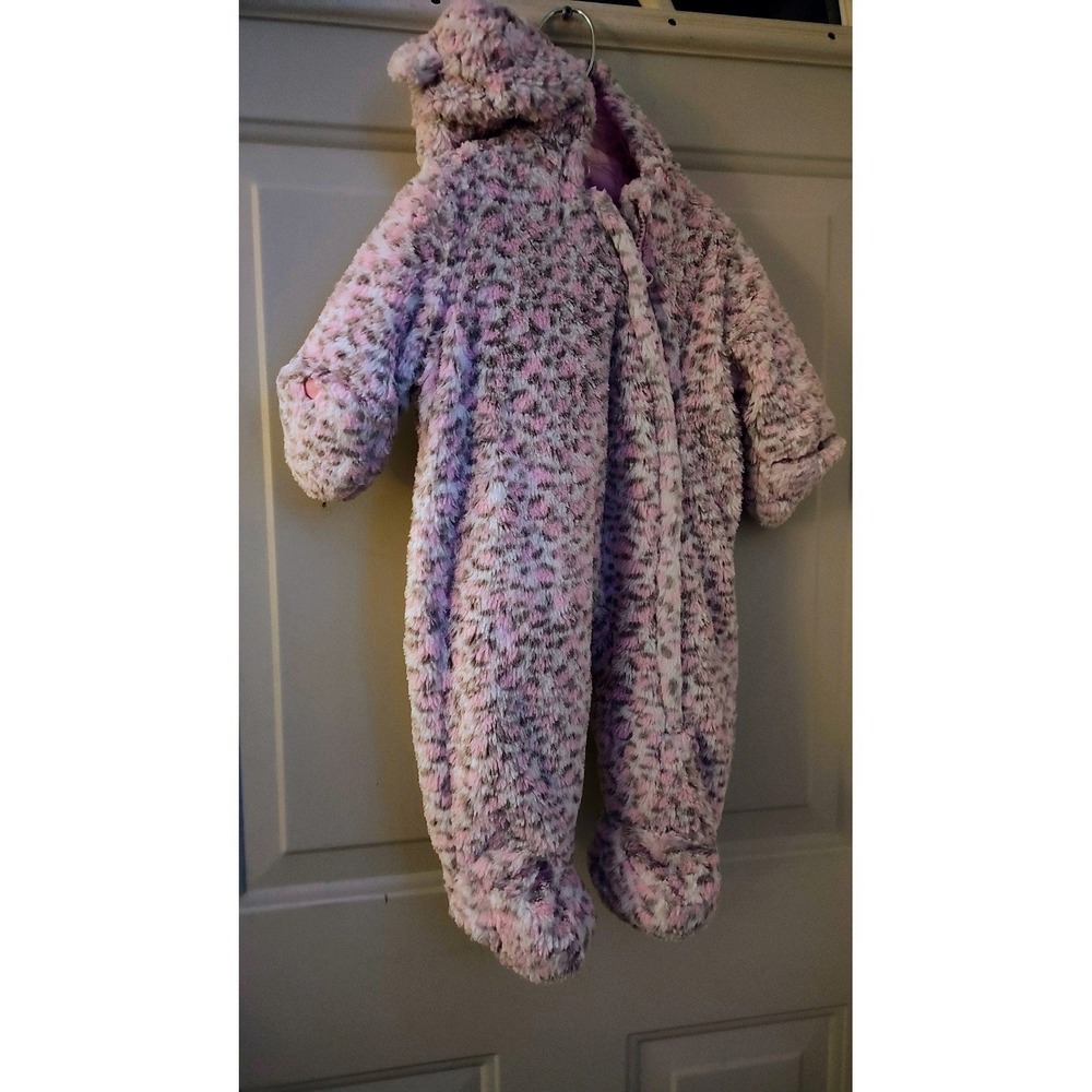 Faux fur one piece Carter's size 3-6 months - Picture 3 of 8
